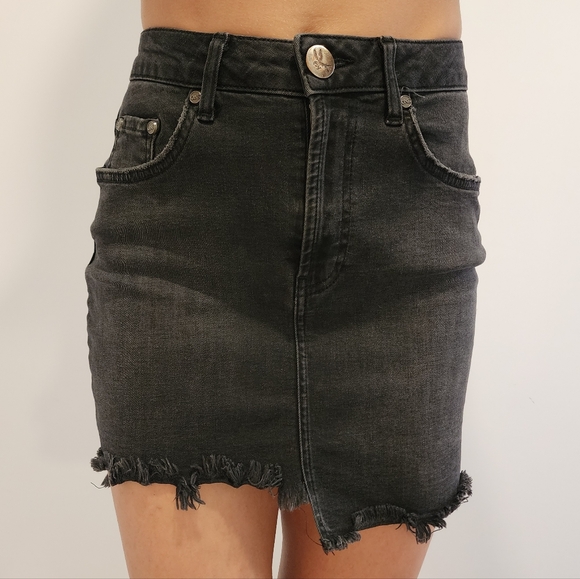 One teaspoon black jean skirt size 25 - Picture 2 of 2